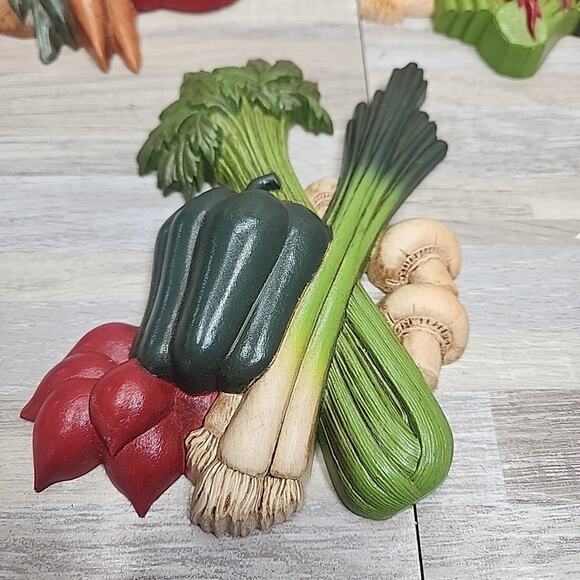 Vtg Lot of 3 Home Interiors Vegetable Plaques Veggie Wall Decor Kitchen Retro - Picture 2 of 6
